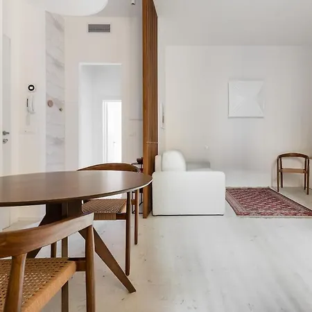 Apartment San Vitale 86, A Stone's Throw From The Two Towers