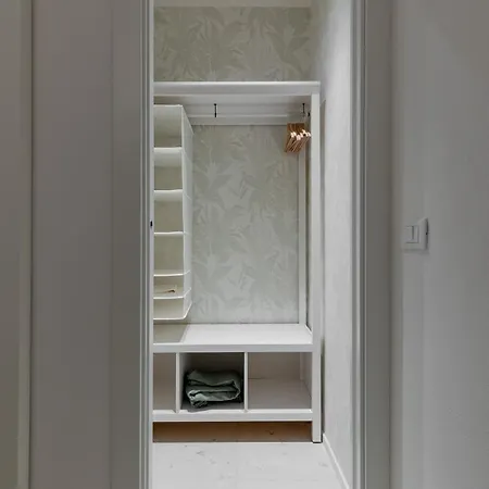 Apartment San Vitale 86, A Stone's Throw From The Two Towers *