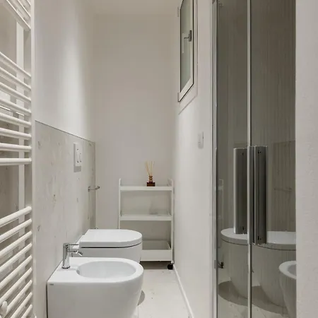 San Vitale 86, A Stone's Throw From The Two Towers Apartment